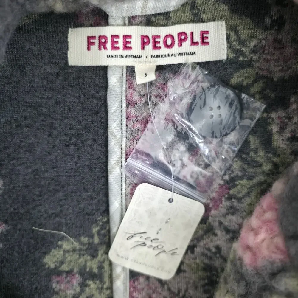 Free People Bali Sweet Attractions Sherpa Trench Coat Floral Sz Small NWT - Picture 11 of 11
